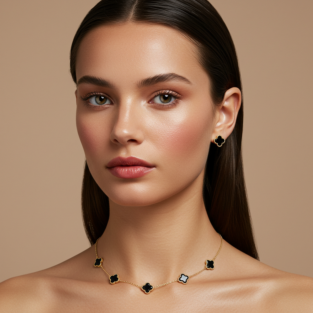 Conjunto Colar e Brinco de Trevo Folheado a Ouro 18k