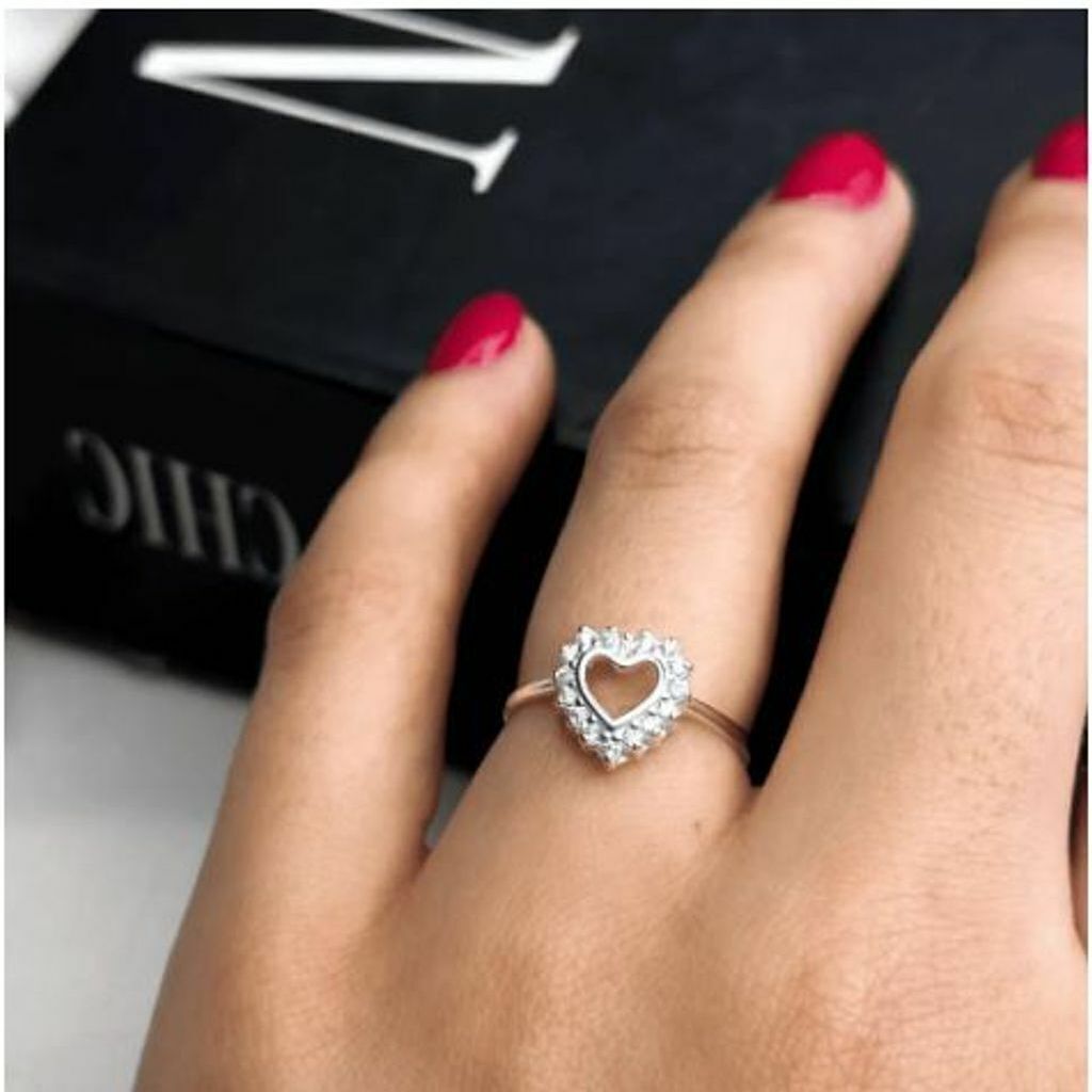 Anel Coração Vazado C/ Borda Cravejada Tam. 19