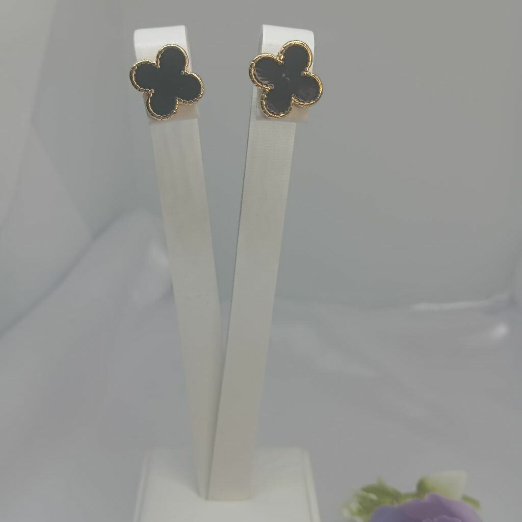 Brinco Trevo Preto Inspiração VG Semi Jóia Ouro 18k