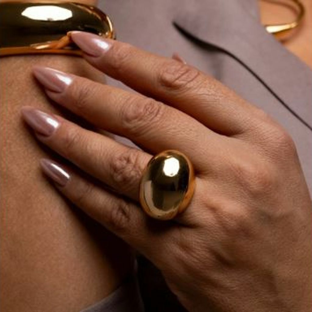 Anel Abaulado Grande Banhado a Ouro