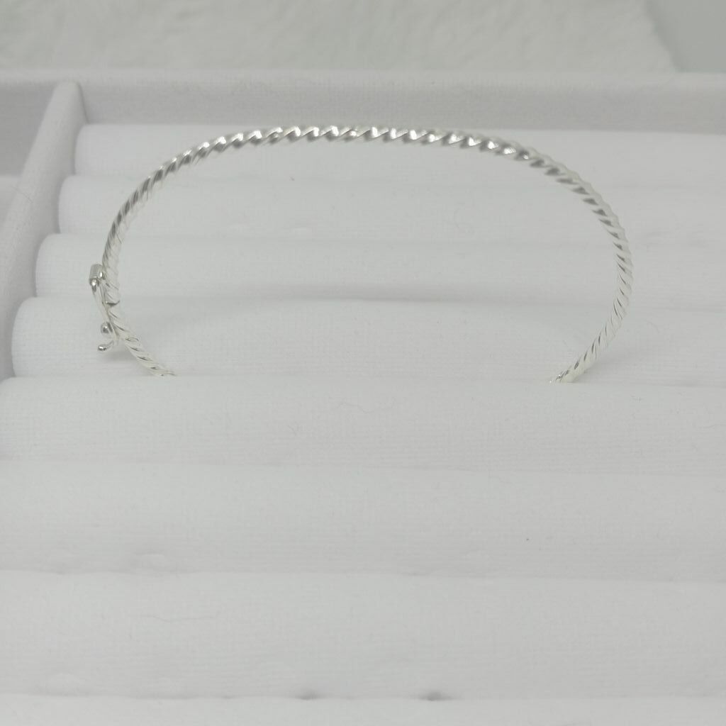 Bracelete Fio Torcido