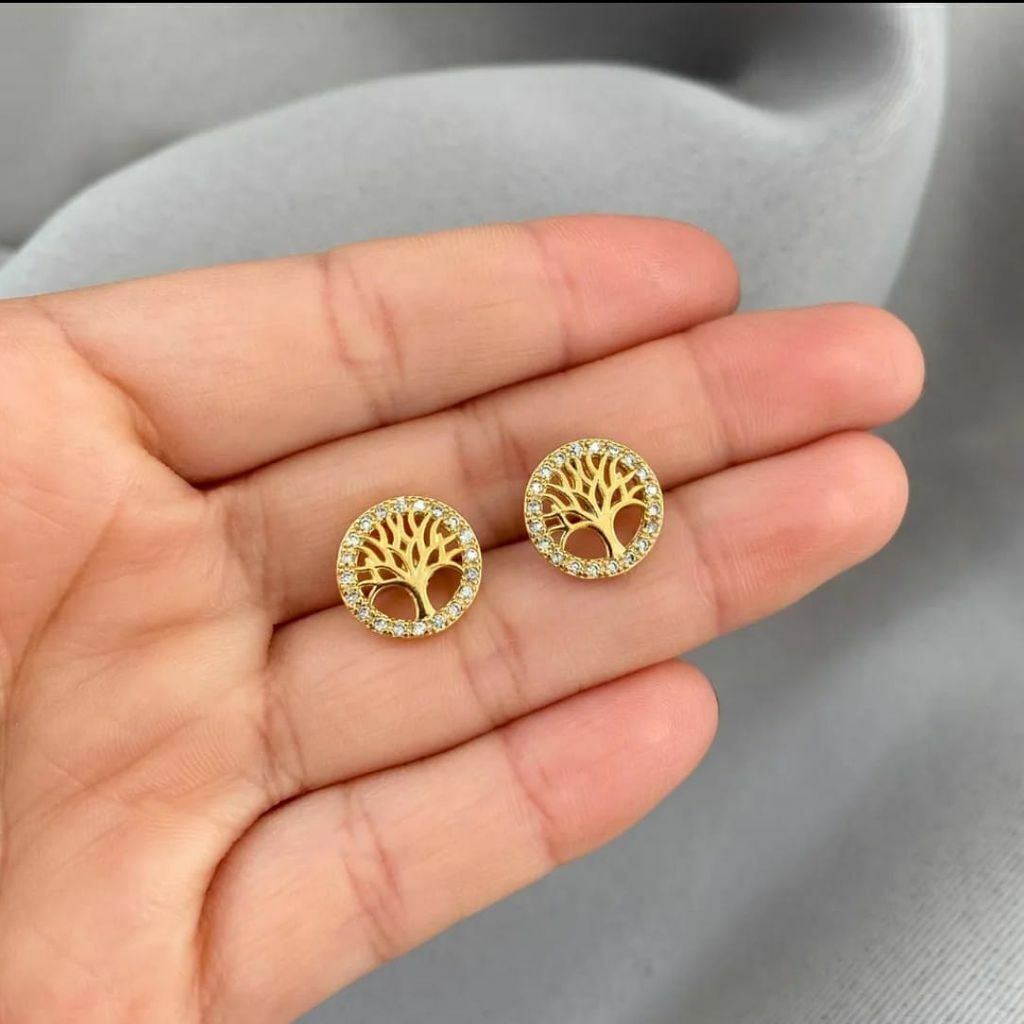 Brinco Semi Jóia Ouro 18k Redondo Cravejado nas Bordas Arvore da Vida