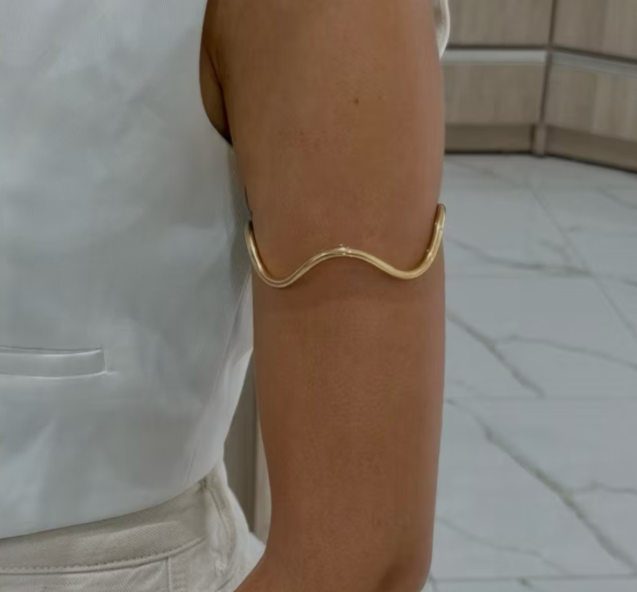 Bracelete Antebraço Ondas Banhado a Ouro