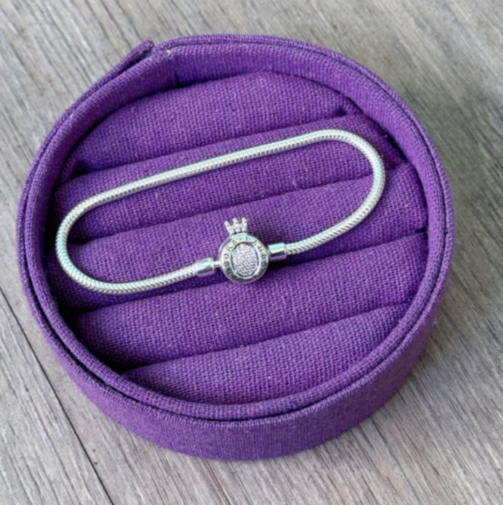 Pulseira prata 925 Inspiração Pandora de berloque coroa cravejada