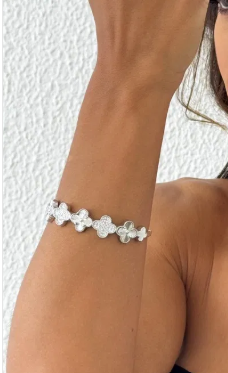 Bracelete Folheado a Ouro 18k e Prata Inspiração Vg. Cravejado e Detalhado