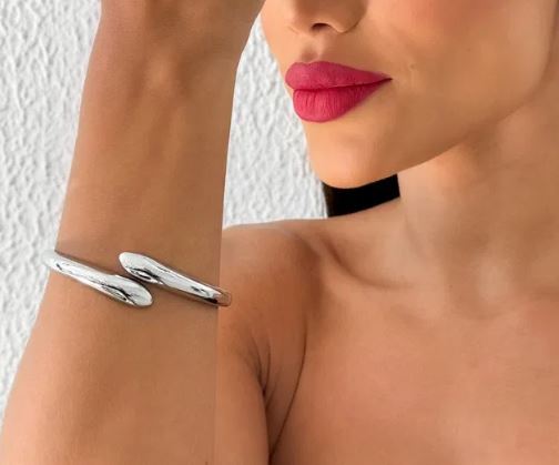 Bracelete Gota Reta Minimalista Liso Linha Luxo Banhado a Ródio