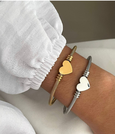 Bracelete de Coração Aço Inox Banhado a Ouro 18k