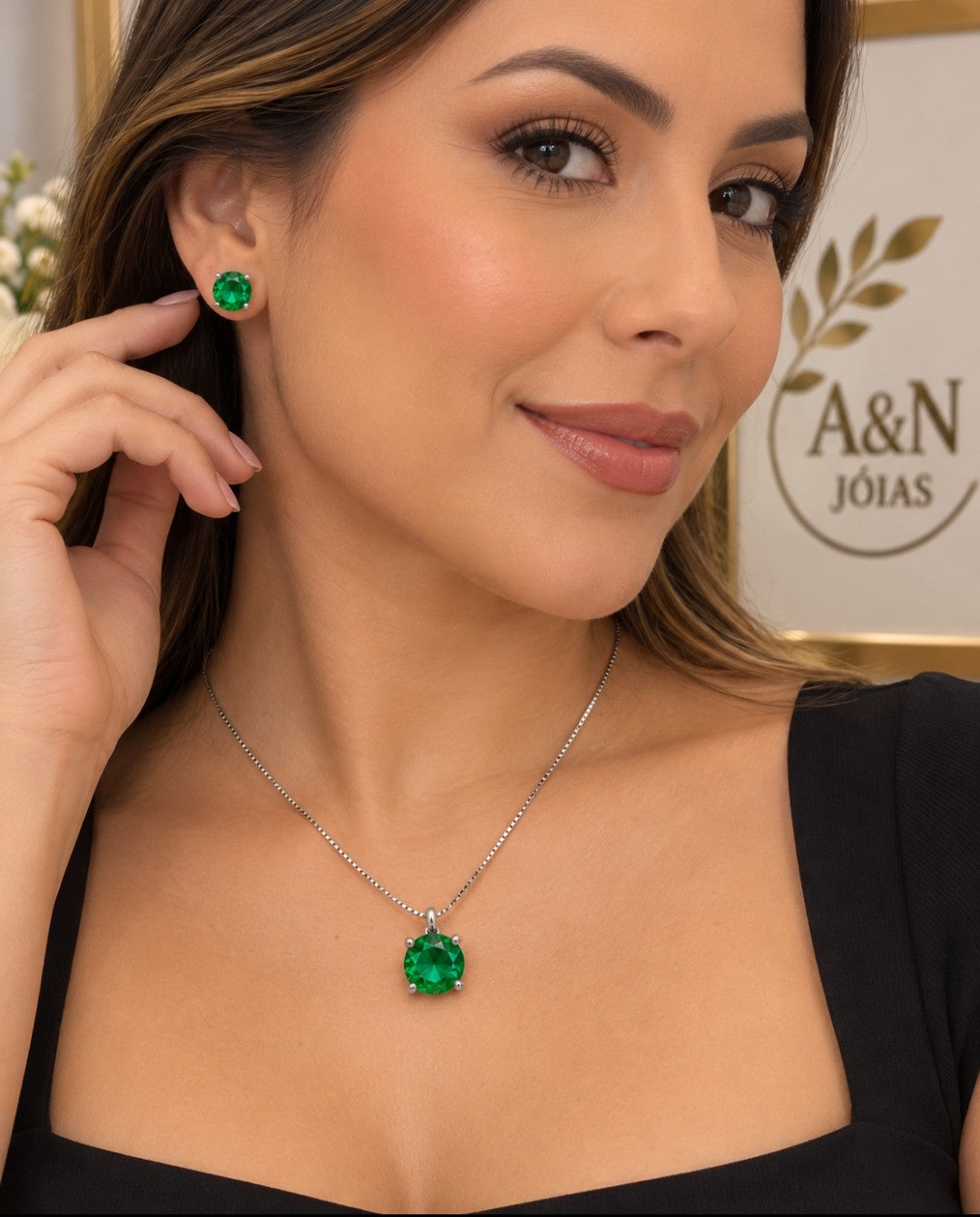 CONJUNTO COLAR E BRINCO PONTO DE LUZ REDONDO ESMERALDA RÓDIO BR