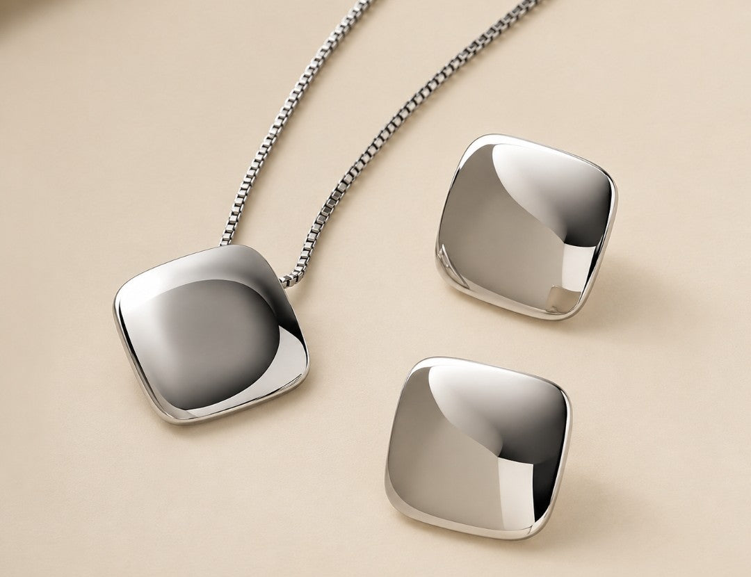 CONJUNTO COLAR E BRINCO QUADRADO LISO RÓDIO BR