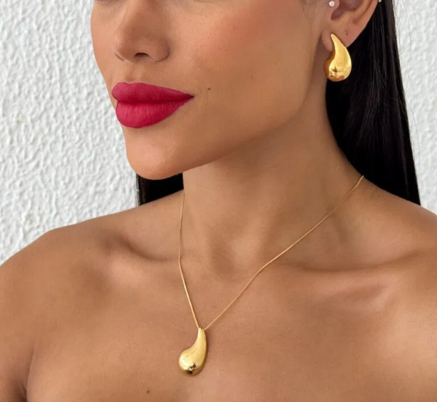 Conjunto Colar e Brinco Gota Lisa Folh. Ouro Tam. 45