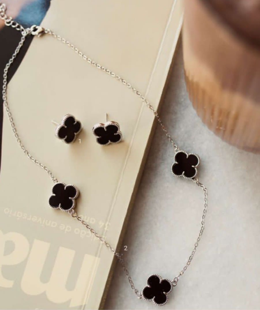 CHOCKER TREVOS LISOS RÓDIO BRANCO PRETO