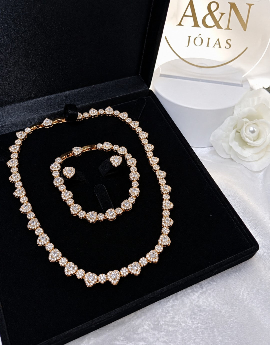 Conjunto Riviera Corações Cristal Banhado a Ouro