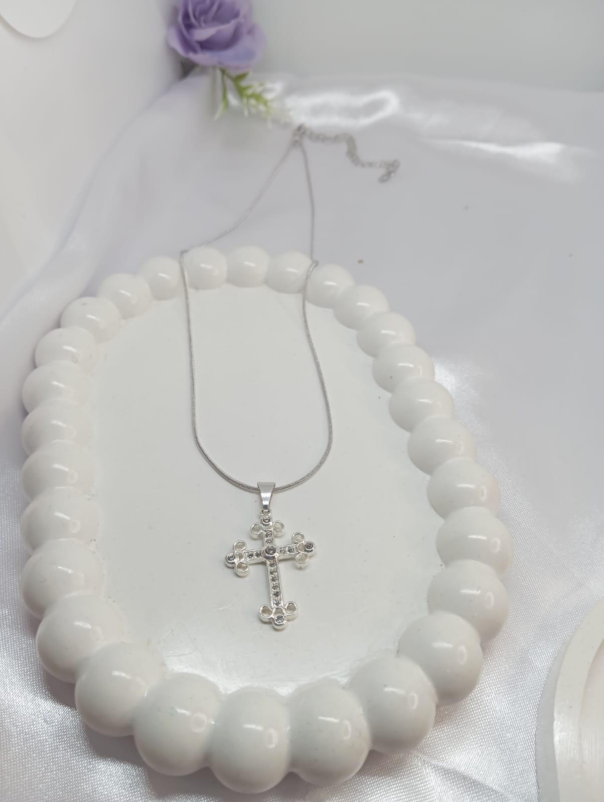 Corrente com Crucifixo Cravejado Banhado a Ródio