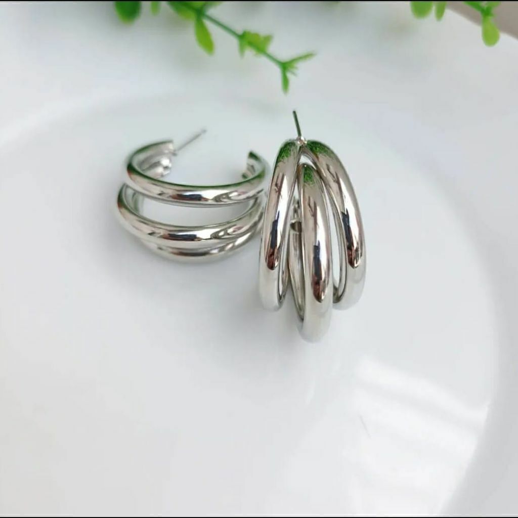 Brinco Caracol Três Fios Banhado a Prata