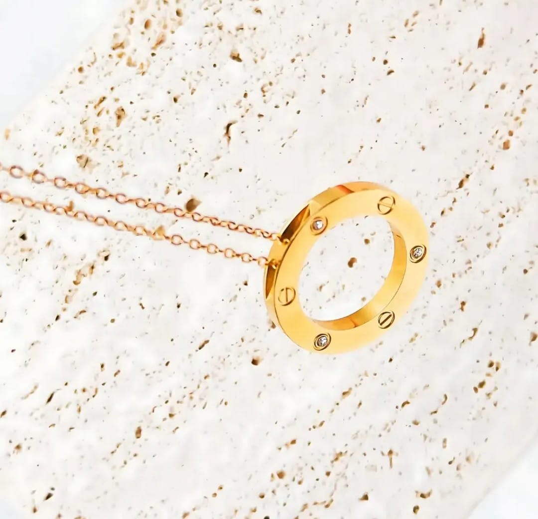 Gargantilha Cartier com Zircônia 45cm Banhado a Ouro