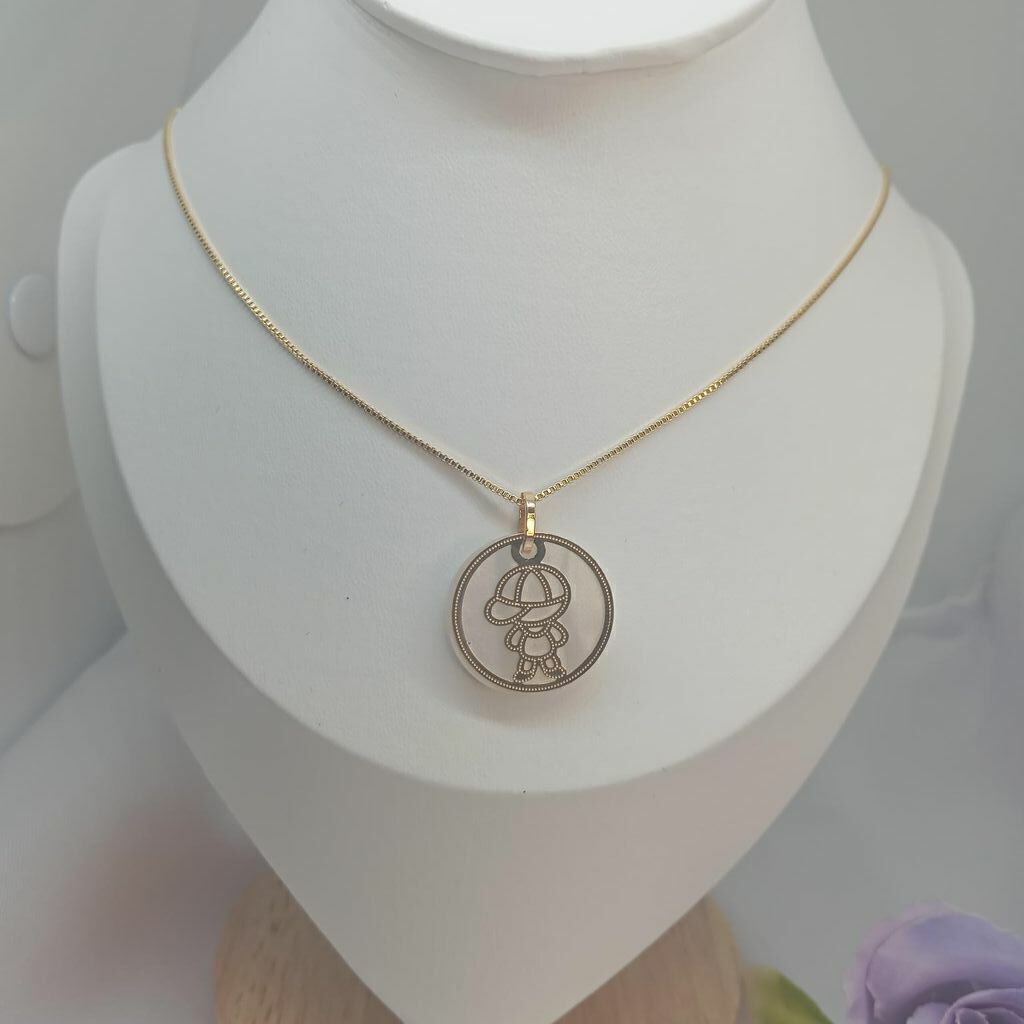 Corrente com Pingente Menino pedra branca Semi Jóia Ouro 18k