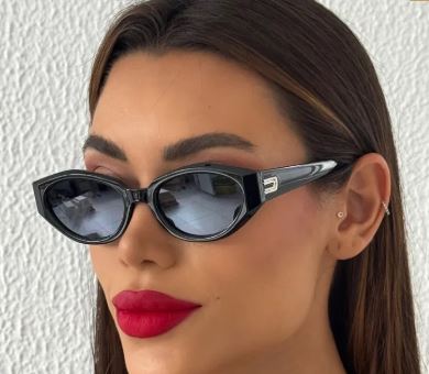 Óculos Nina - Armação Preta com Lente Preta Proteção Contra Raios UVA / UV400