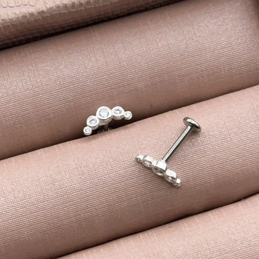 PIERCING TRAGUS 5 ZIRCONIAS PRATA 925
