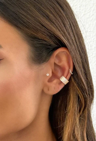 Piercing Fake Folheado a Ouro 18k e Prata Tubo Cravejado