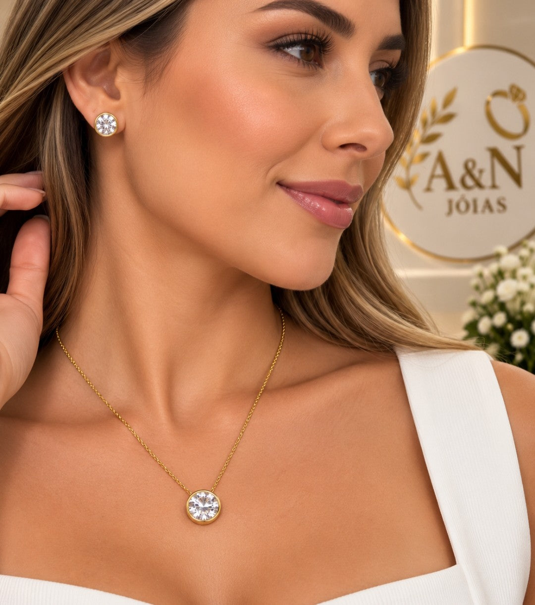 Brinco Folheado a Ouro 18k Ponto de luz G