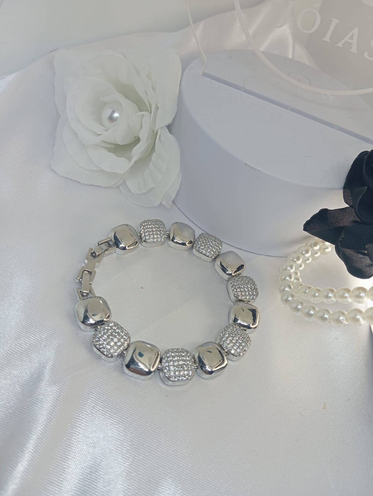 Pulseira Elos Quadrados Cravejado e Liso Banhado a Ródio Br