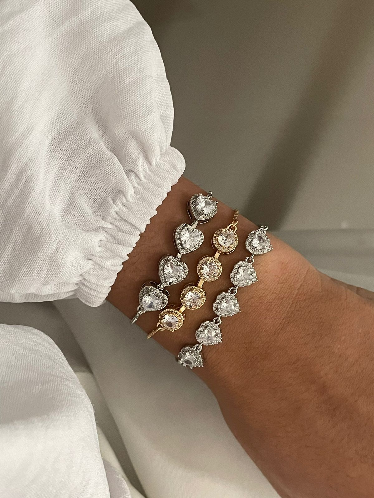 Pulseiras Gravatinhas Inspiração Swarovisk Redondo e Coração