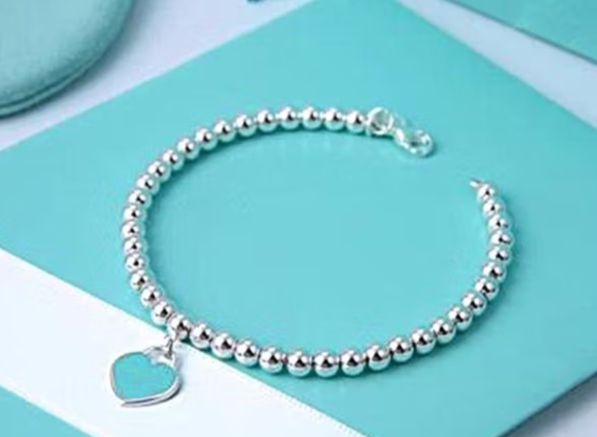 Pulseira de Bolinhas com Corações Verde Tiffany na Prata 925