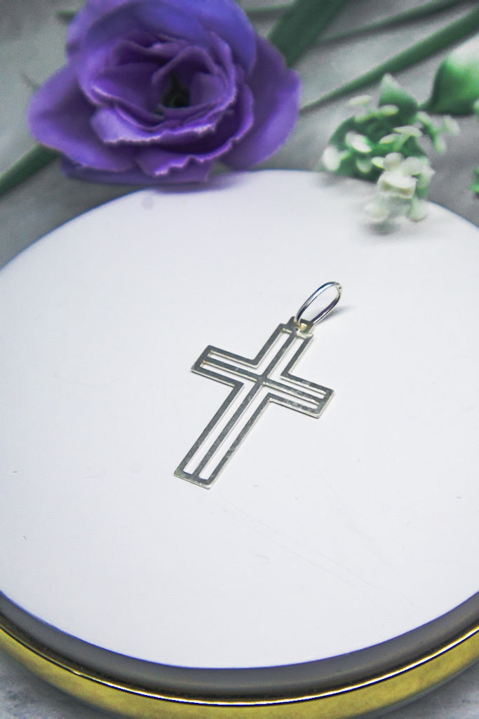 Pingente Cruz Vazada 3,5cm