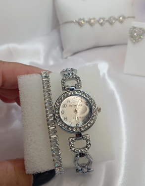 Relógio feminino corrente com cristais prata com pulseira