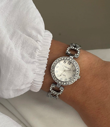 Relógio feminino corrente com cristais prata com pulseira