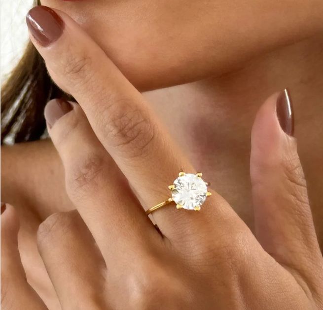 Anel Virginia Zircônia, Folheado a Ouro 18k, Prata 925 e Diamante - 8mm - Cristal