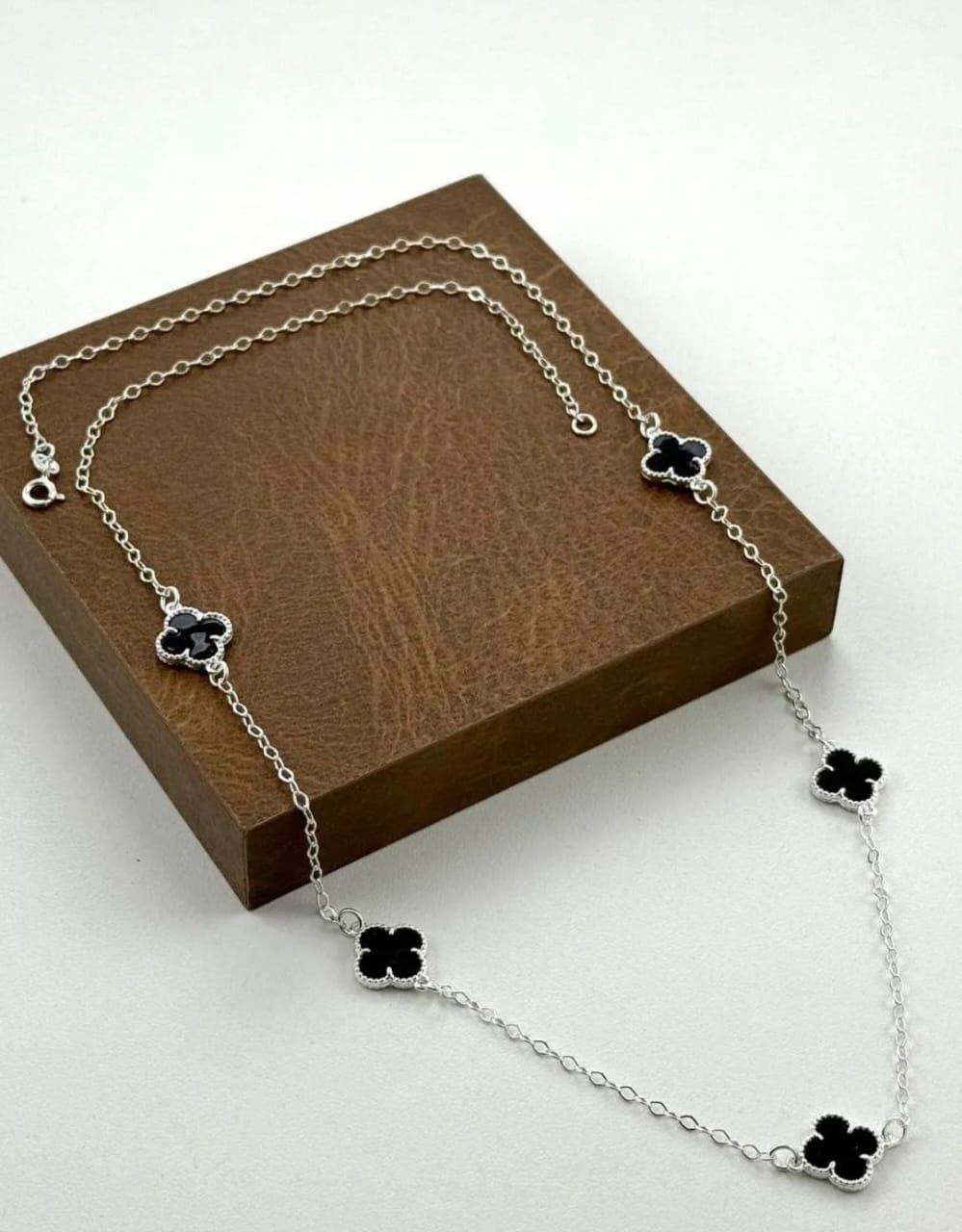 Chocker 5 Trevos 40cm prata 925 Inspiração VG