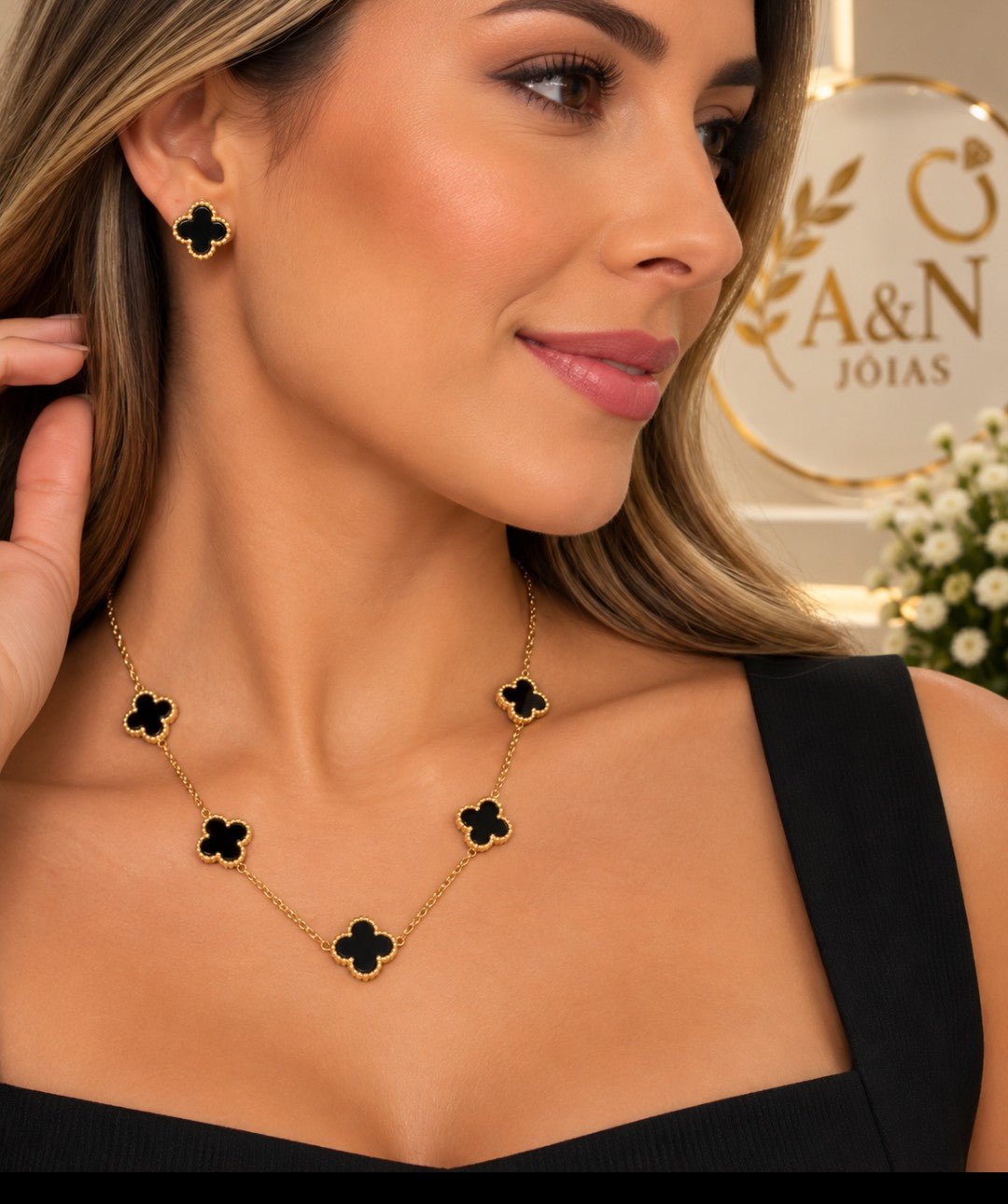 Conjunto Colar e Brinco Folheado a Ouro 18k e Prata Inspiração Vg. Resinada