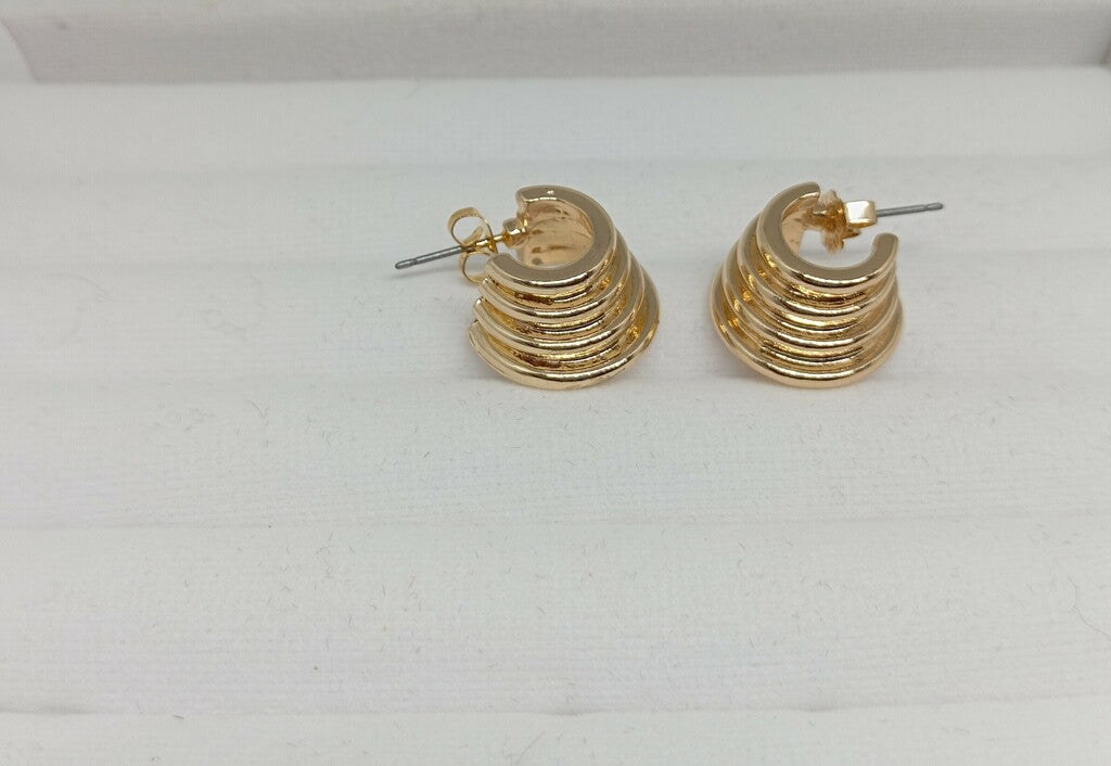 Brinco Caracol Fechado Dourado