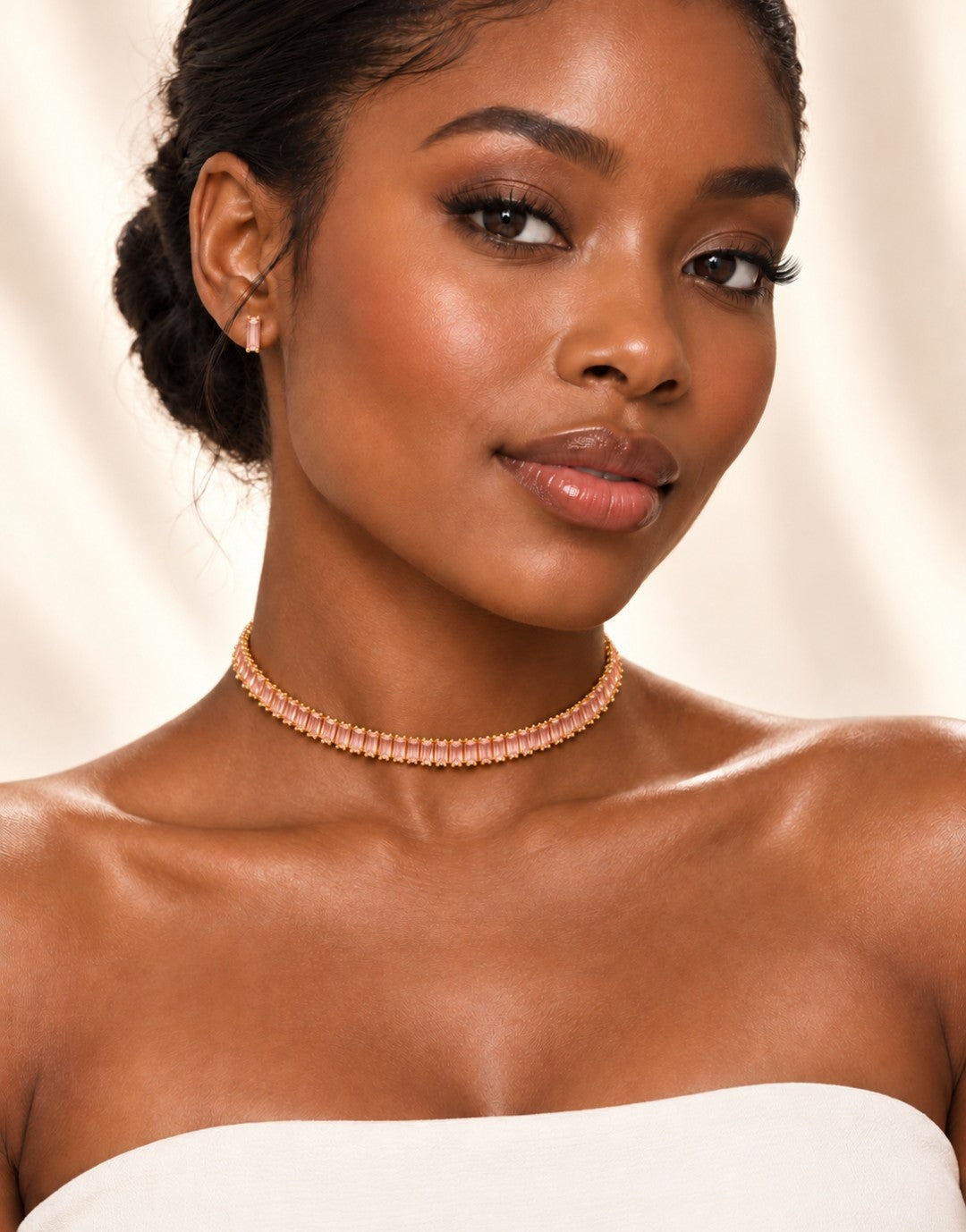Choker Banhado a Ouro Riviera Navetes Rosa Bebe
