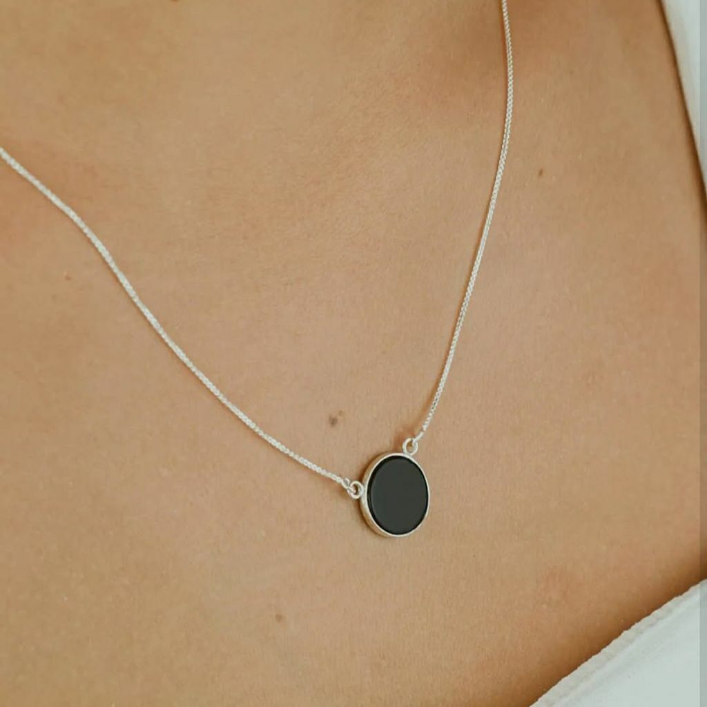 Colar Ágata Negra Pingente Redondo