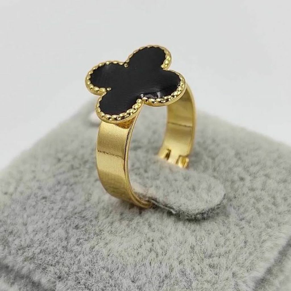 Anel Trevo preto Ajustável Inspiração VG Banhado a Ouro 18k