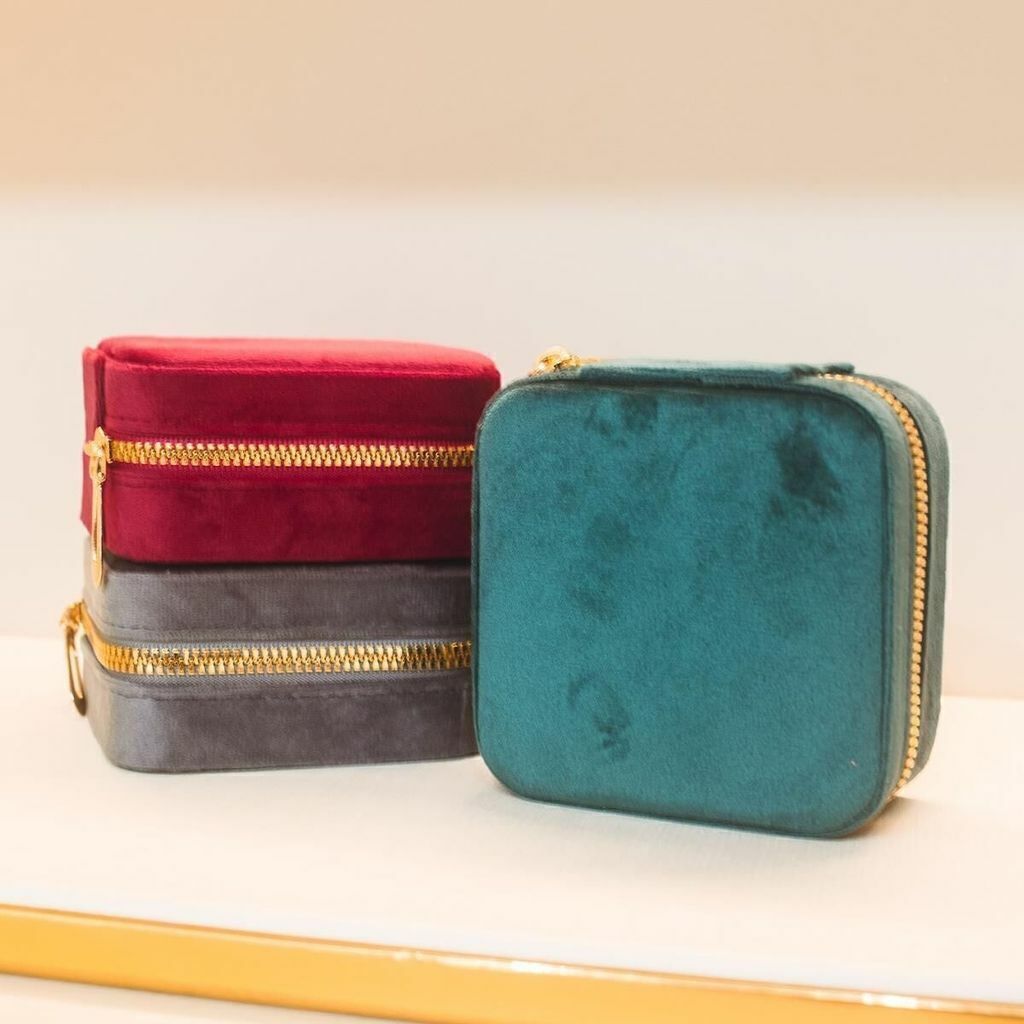 Estojo Porta-Joias de Veludo