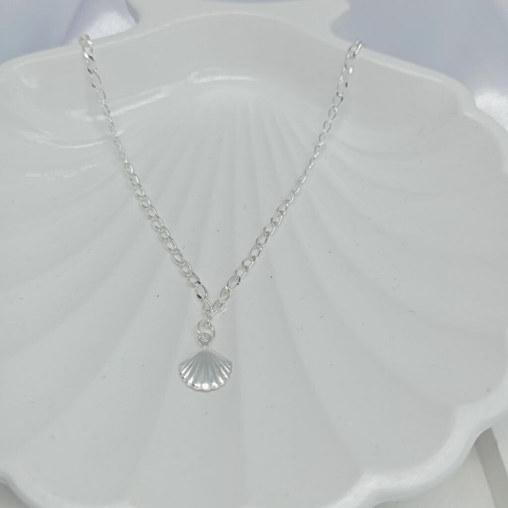 Tornozeleira com 1 Pingente Concha Pendurado 1,9gr