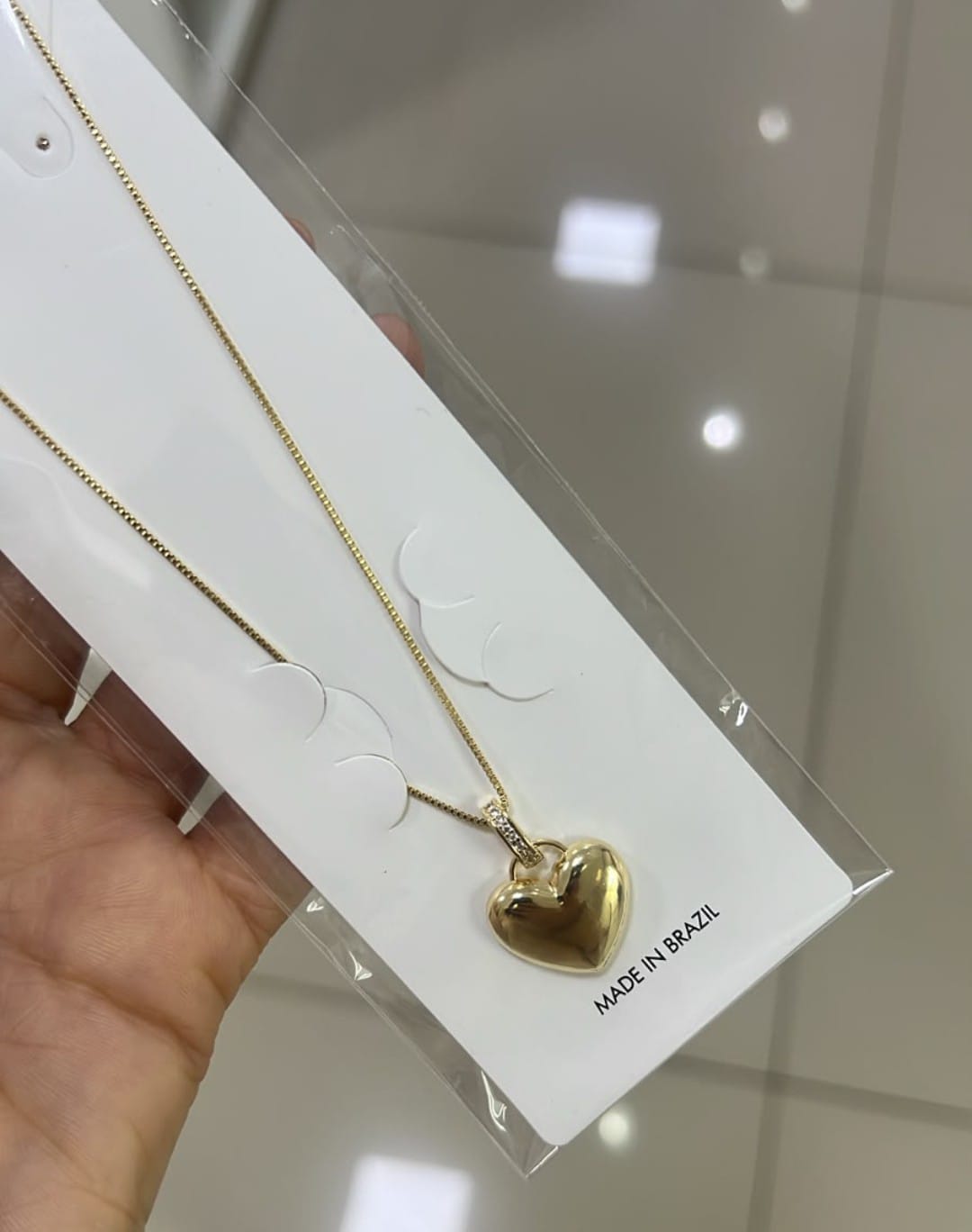 Gargantilha Coração Liso 18mm Banhado a Ouro