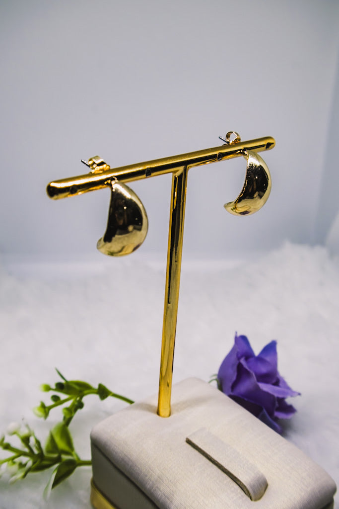 Brinco Gota Médio Dourado
