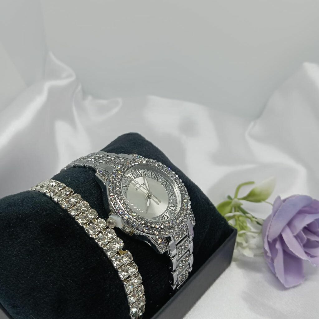 Relógio Feminino Pandora Cravejado