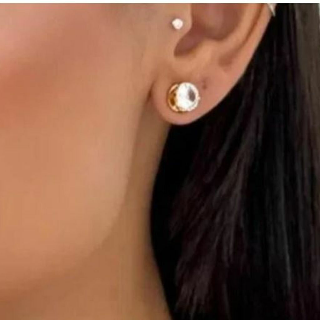 Brinco Folheado a Ouro 18k e Prata Ponto de luz