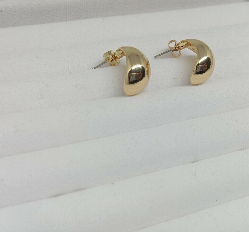 Brinco Gota Médio Dourado
