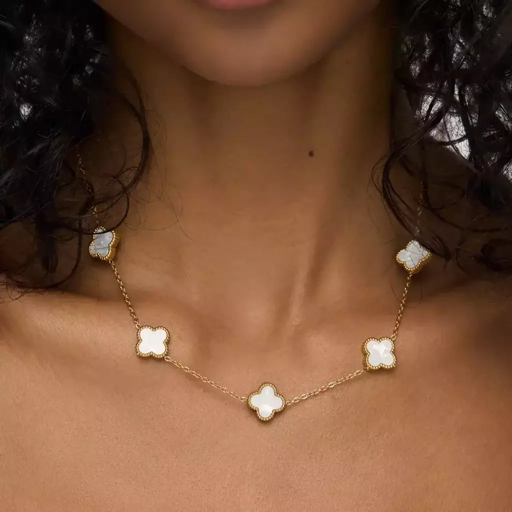 Conjunto Colar e Brinco de Trevo Folheado a Ouro 18k