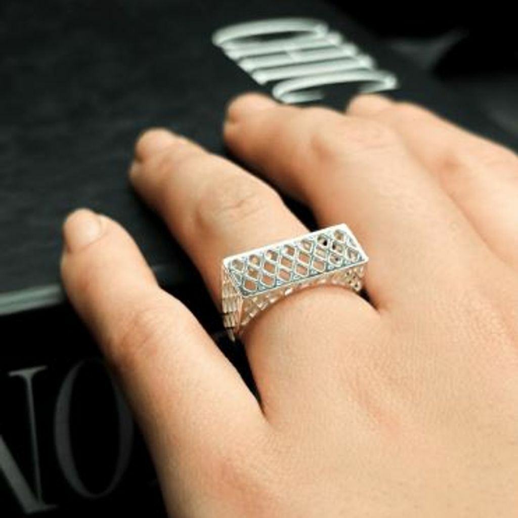 Anel Escultural Quadrado Tam. 20