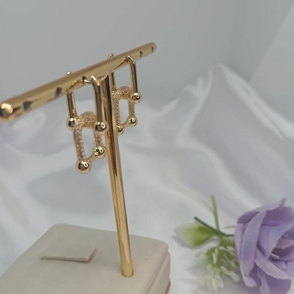 Brinco Argola Elos Corrente Cravejada Inspiração Tiffany Banhada a Ouro