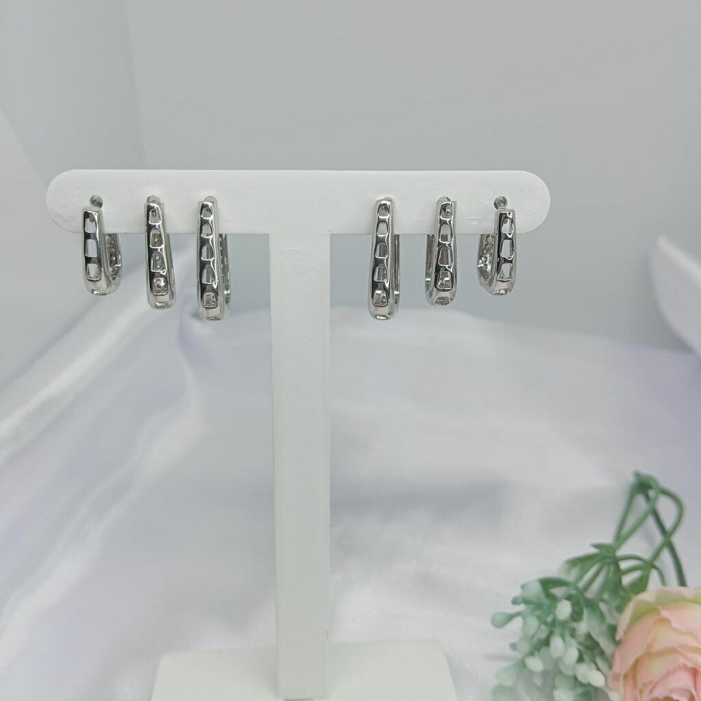 Brinco Trio Argola Retangular click Cravejado Ródio Branco