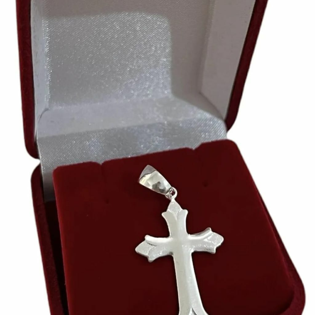 Corrente com Pingente Crucifixo 2,5cm Detalhado prata 925