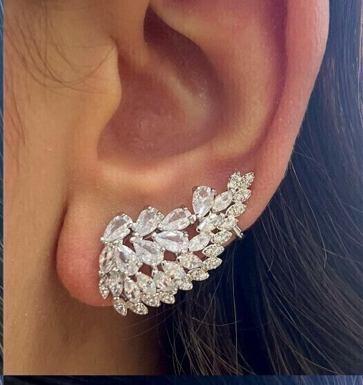 Brinco Asa Ear Cuff Folhaado a Ródio